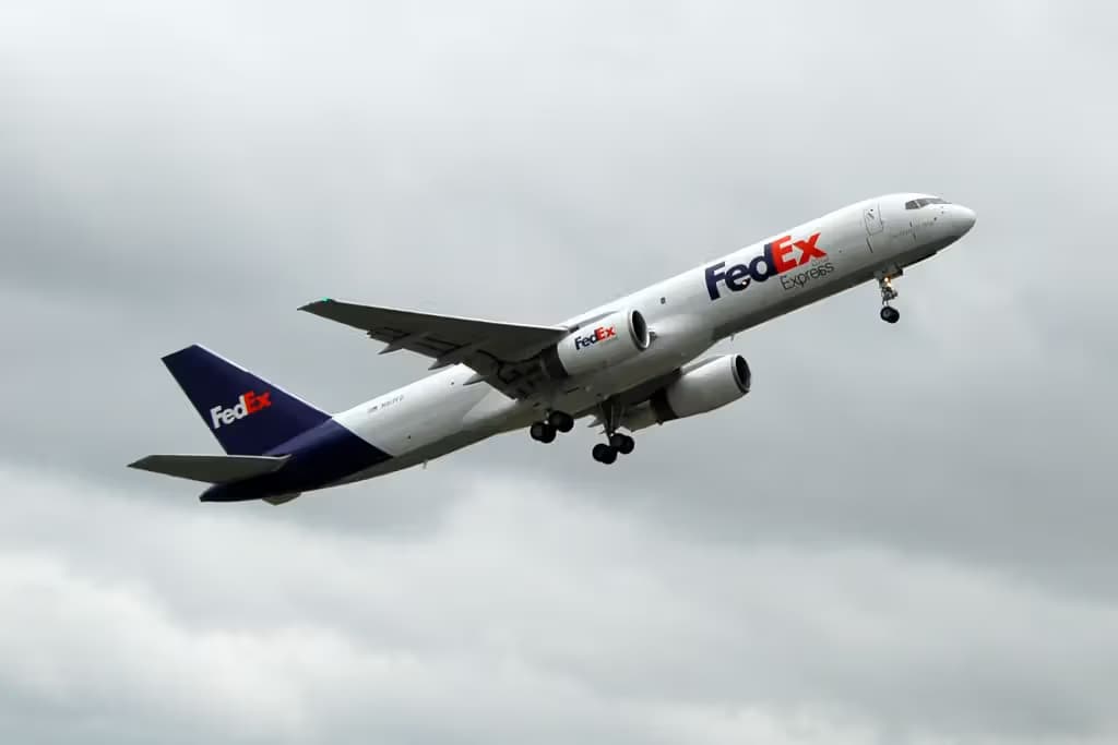 N917FD — Twin-engine aircraft