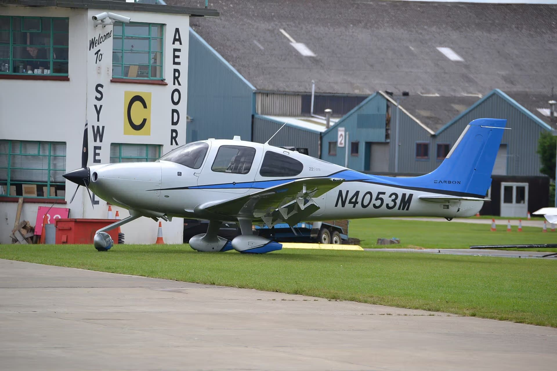N4053M — Cirrus