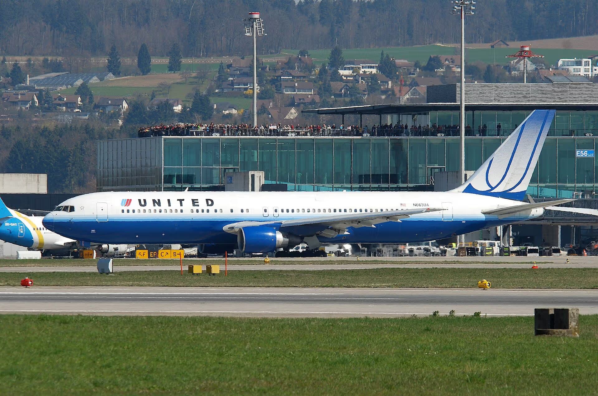 N663UA — Boeing