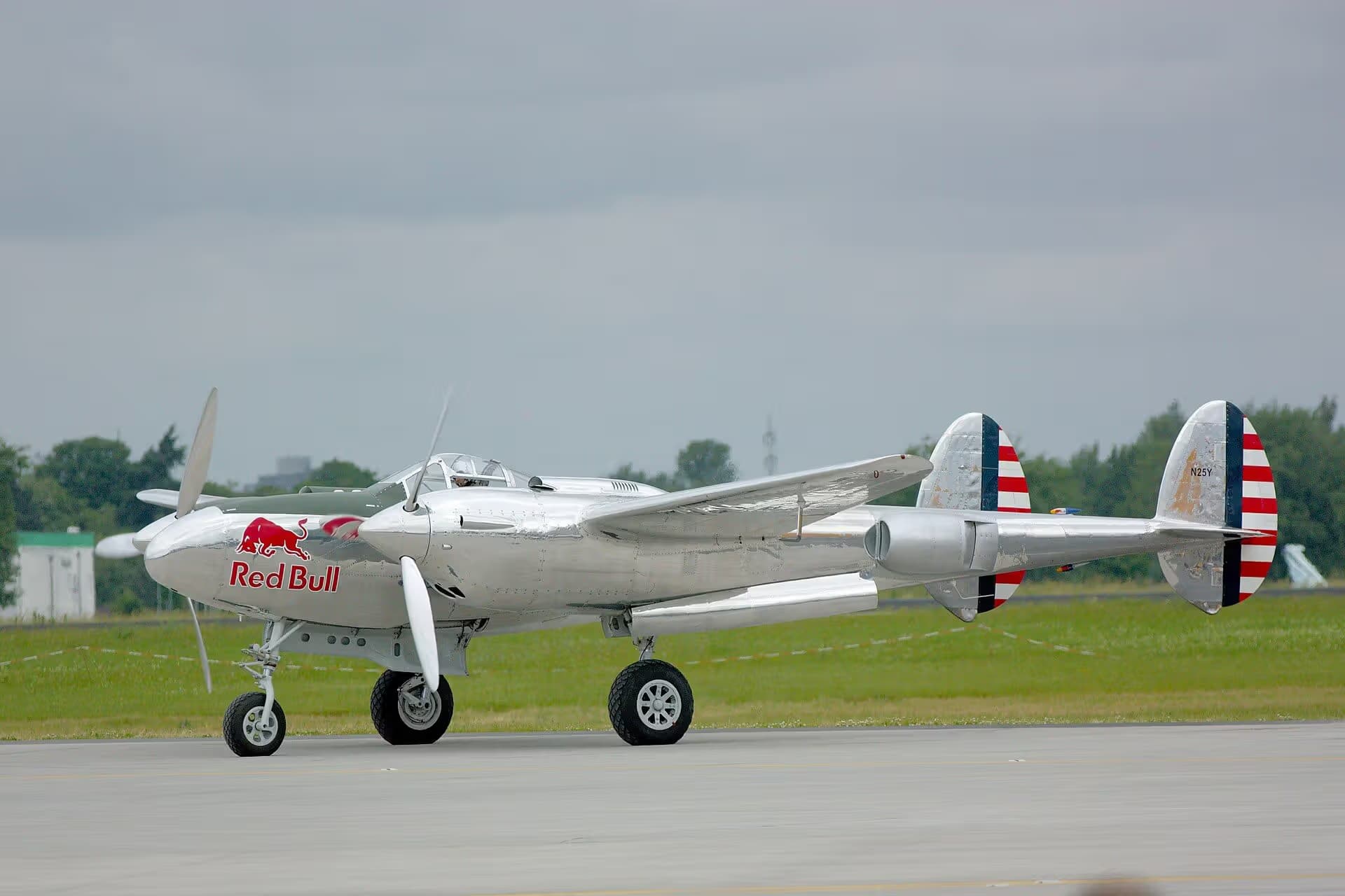 N25Y — Lockheed