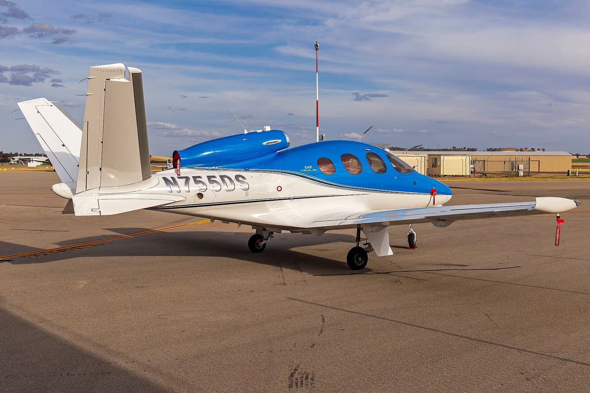 N755DS — Aircraft at Wagga Wagga Airport