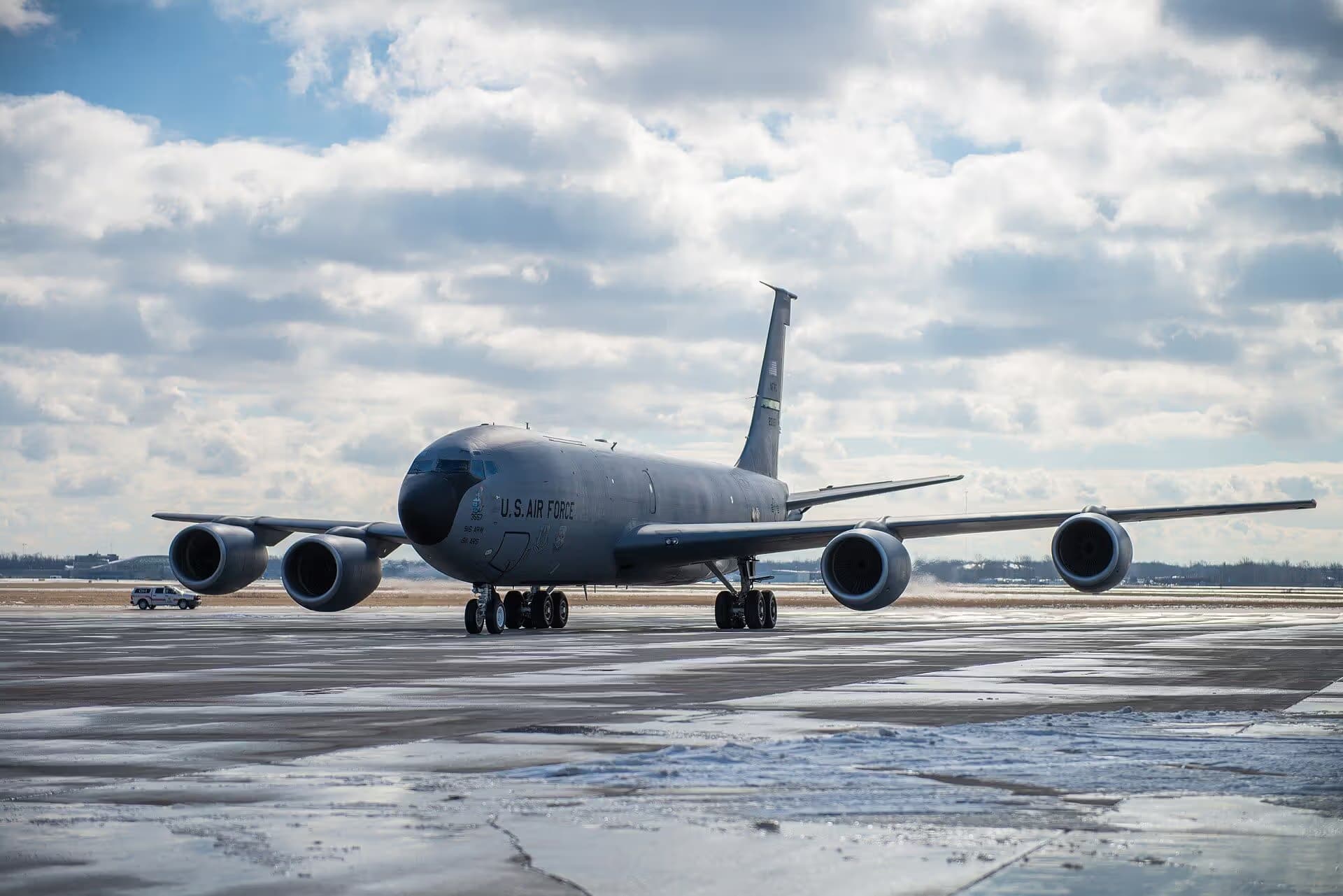 Unidentified — Boeing