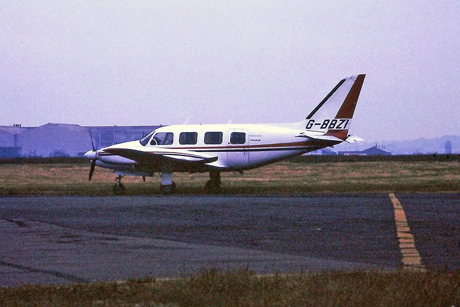 G-BBZI — Twin-engine aircraft