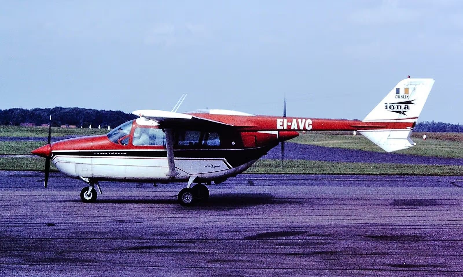 EI-AVC — Cessna