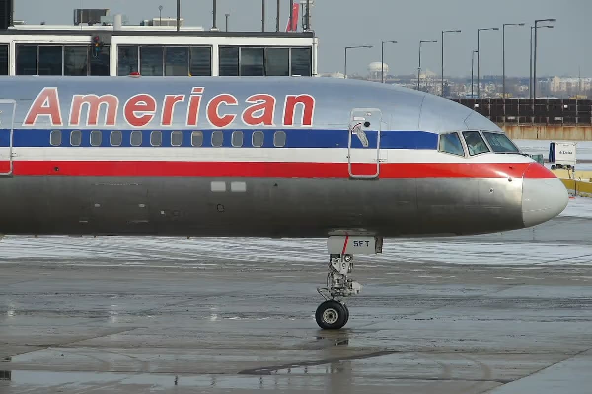 N172AJ — Boeing