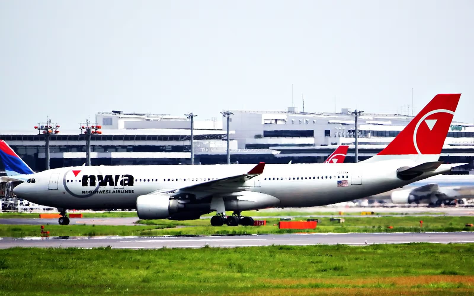 N852NW — Airbus