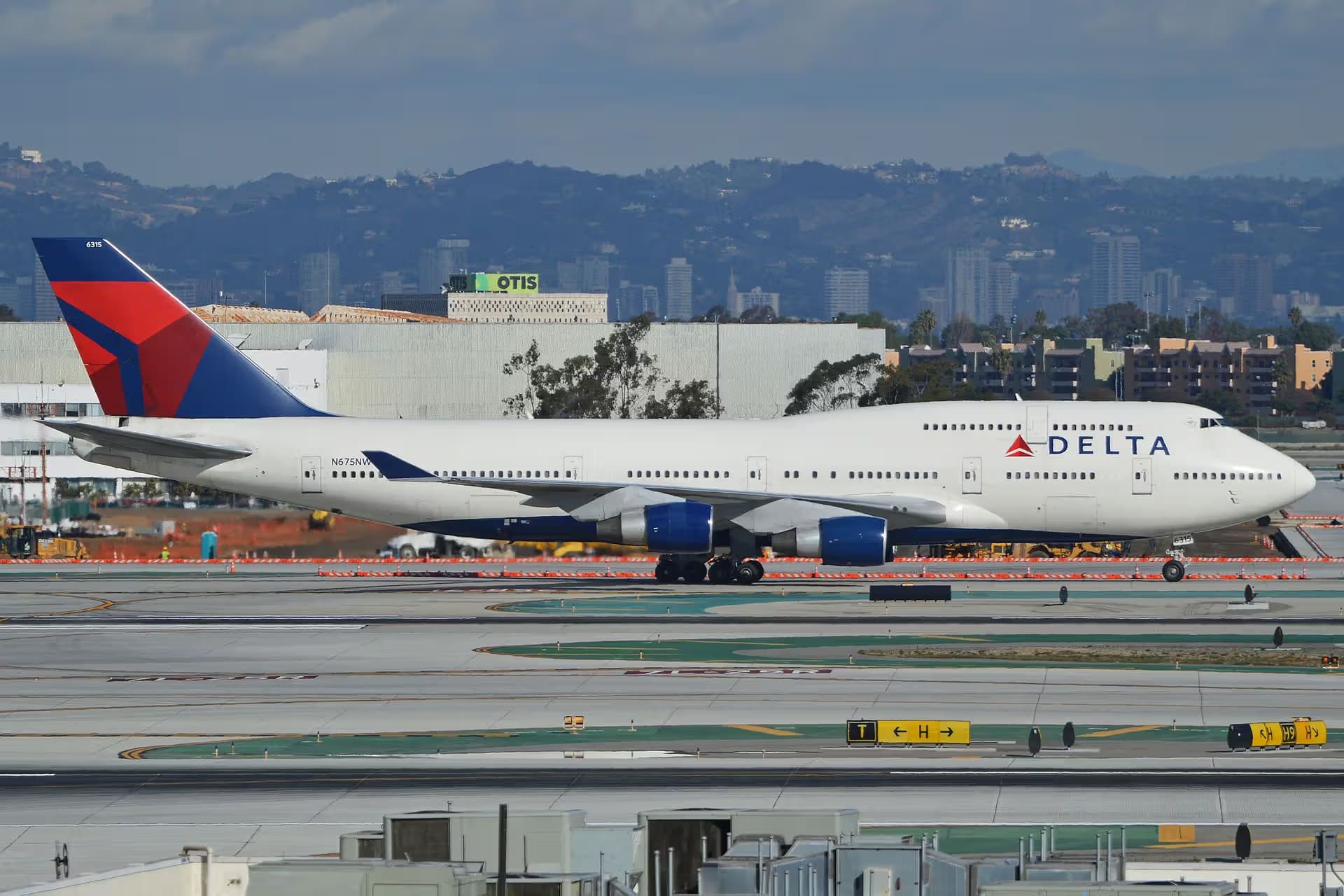 N675NW — Boeing