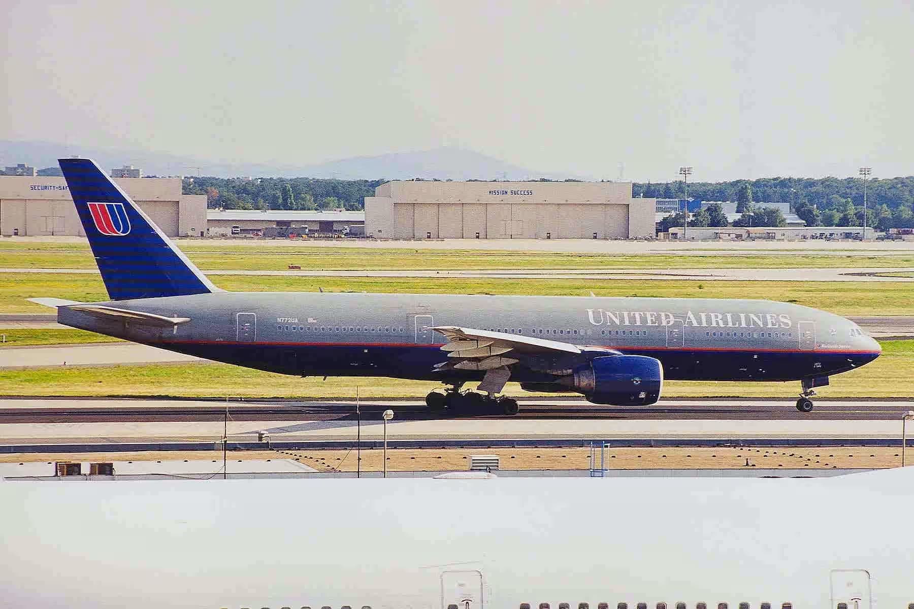 N772UA — Boeing