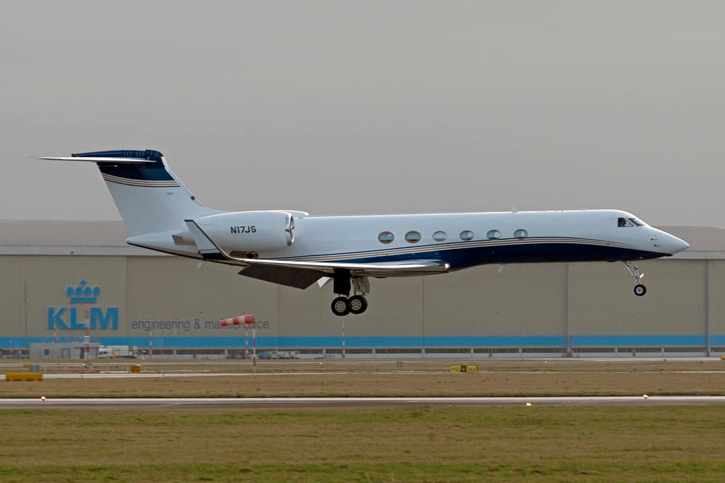 N17JS — Business jet
