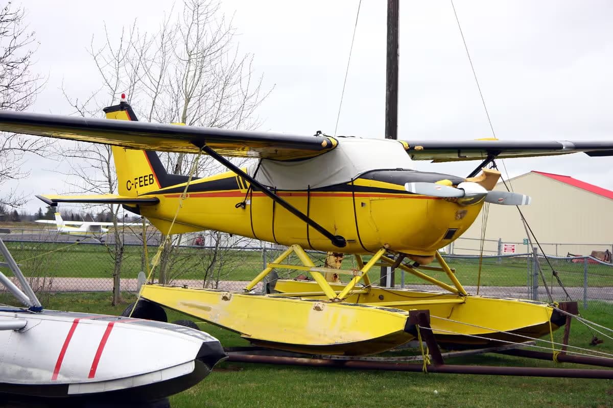 C-FEEB — Cessna