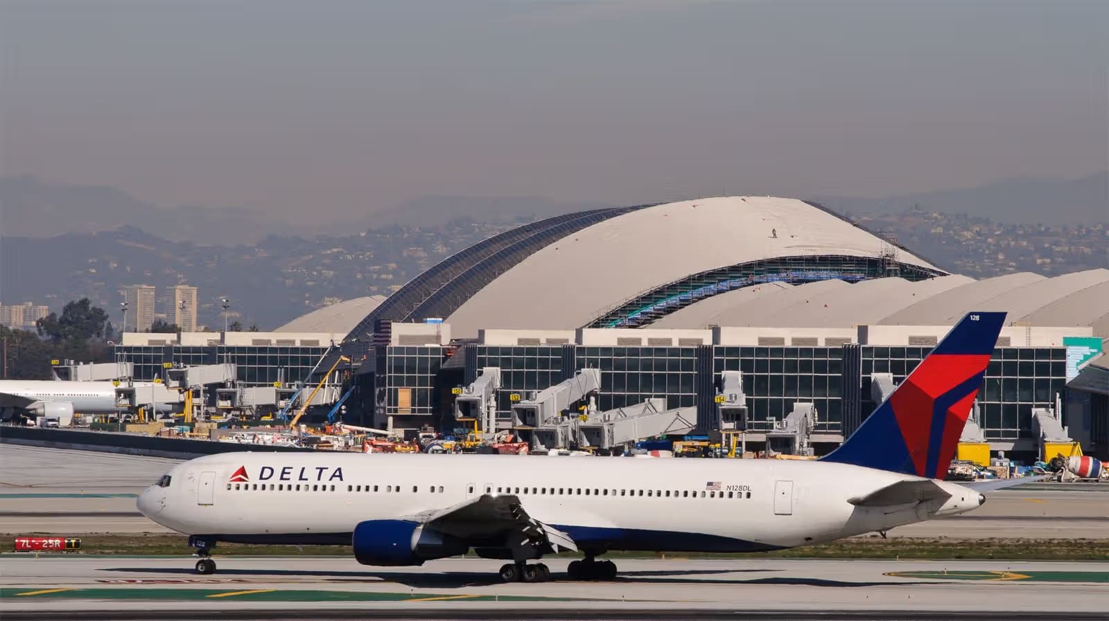 N128DL — Boeing