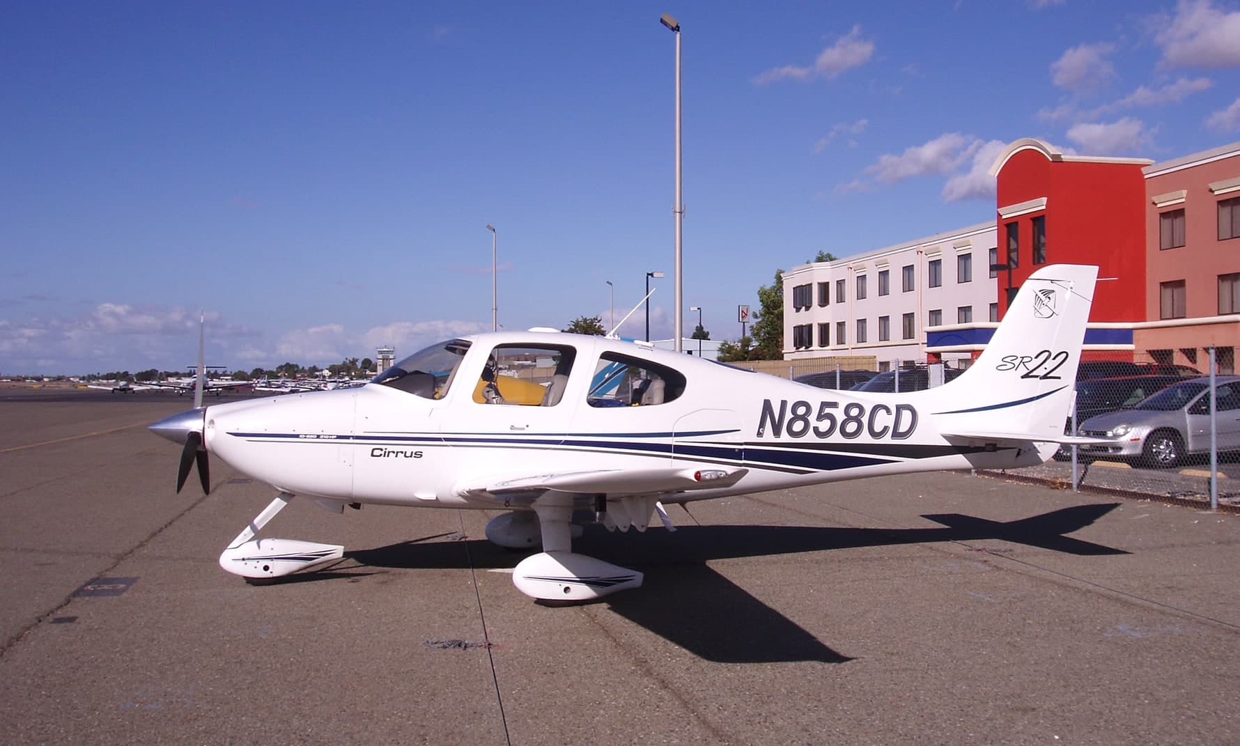 N858CD — Cirrus