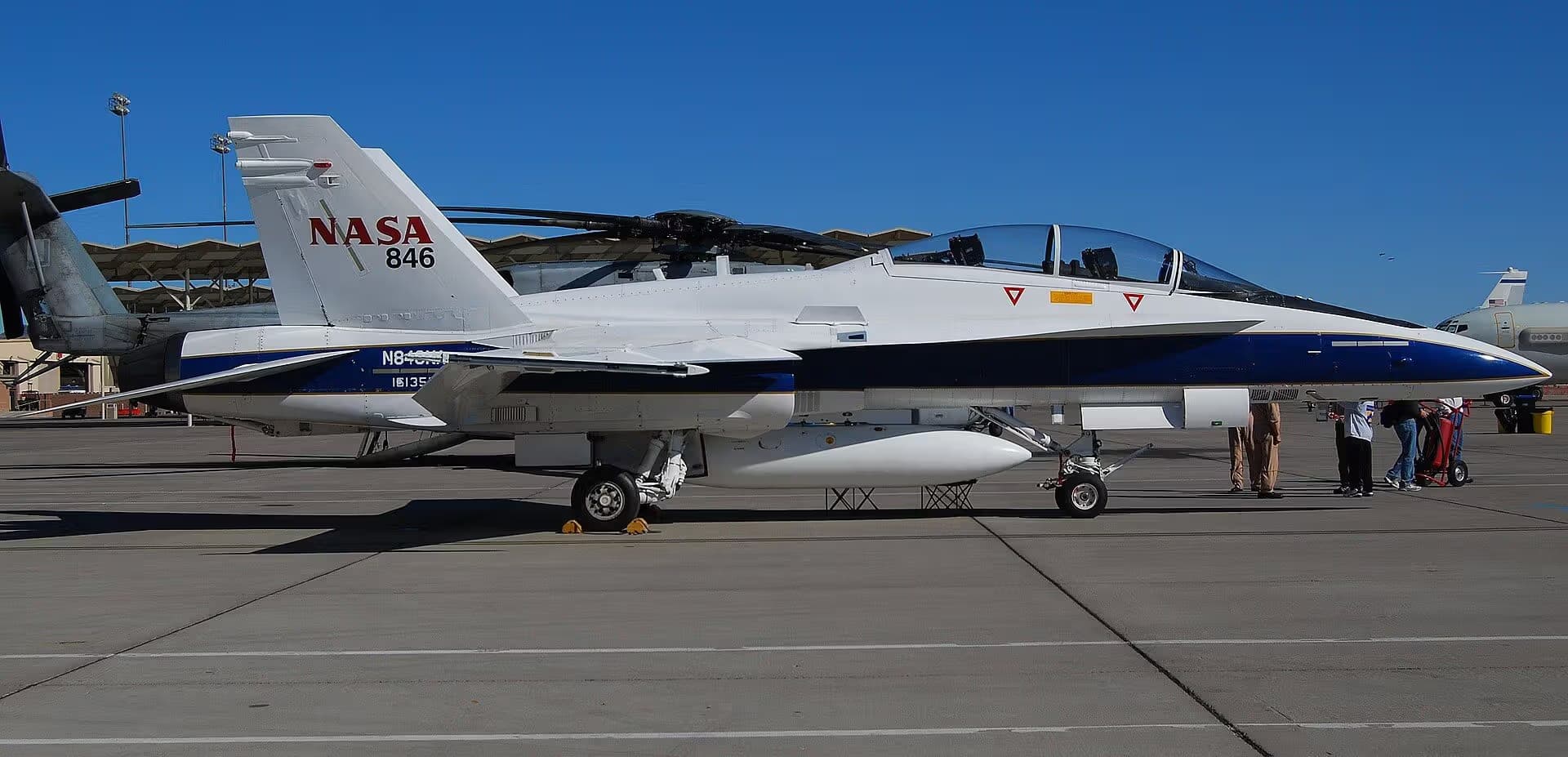 N846NA — Twin-engine aircraft
