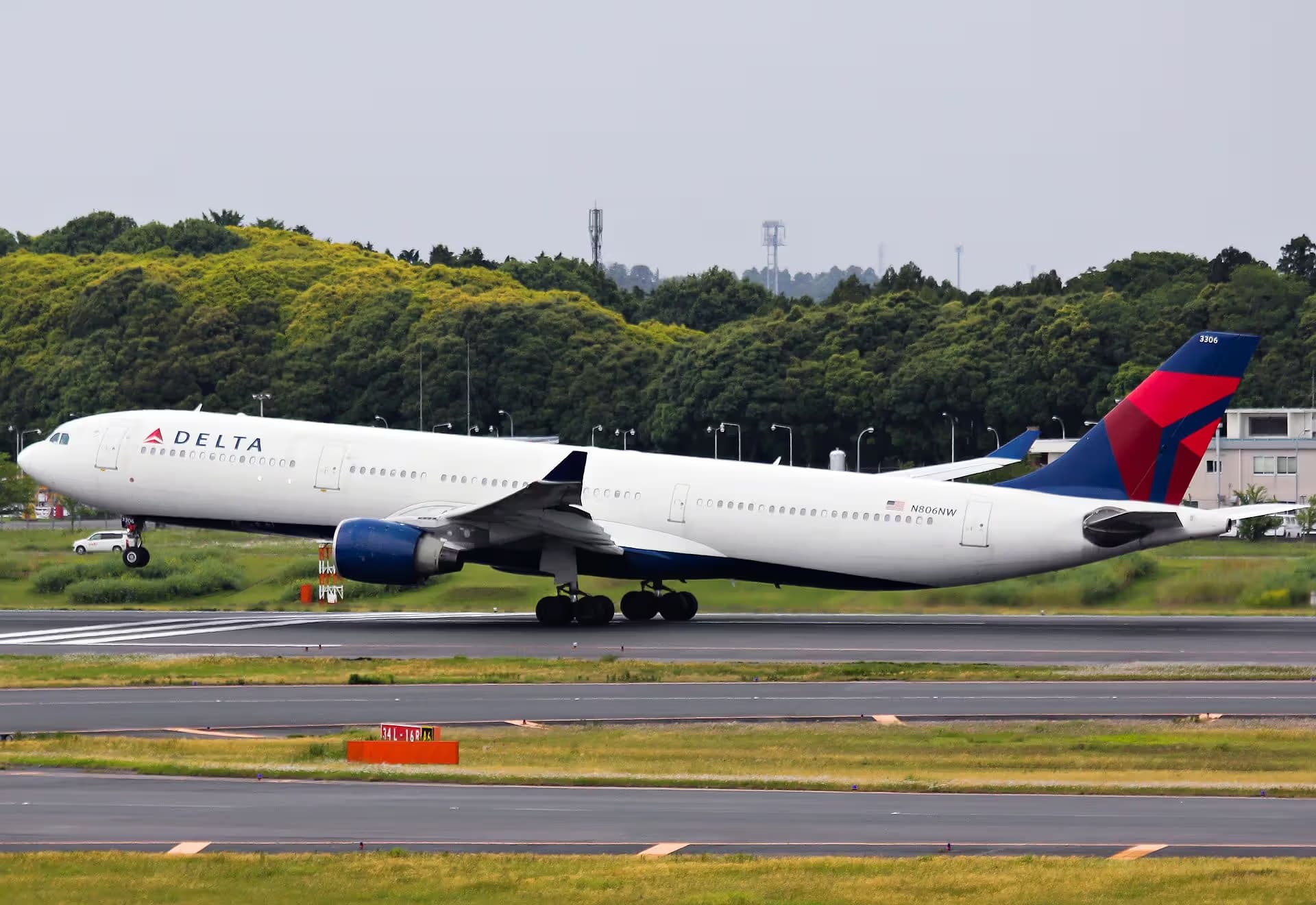 N806NW — Airbus