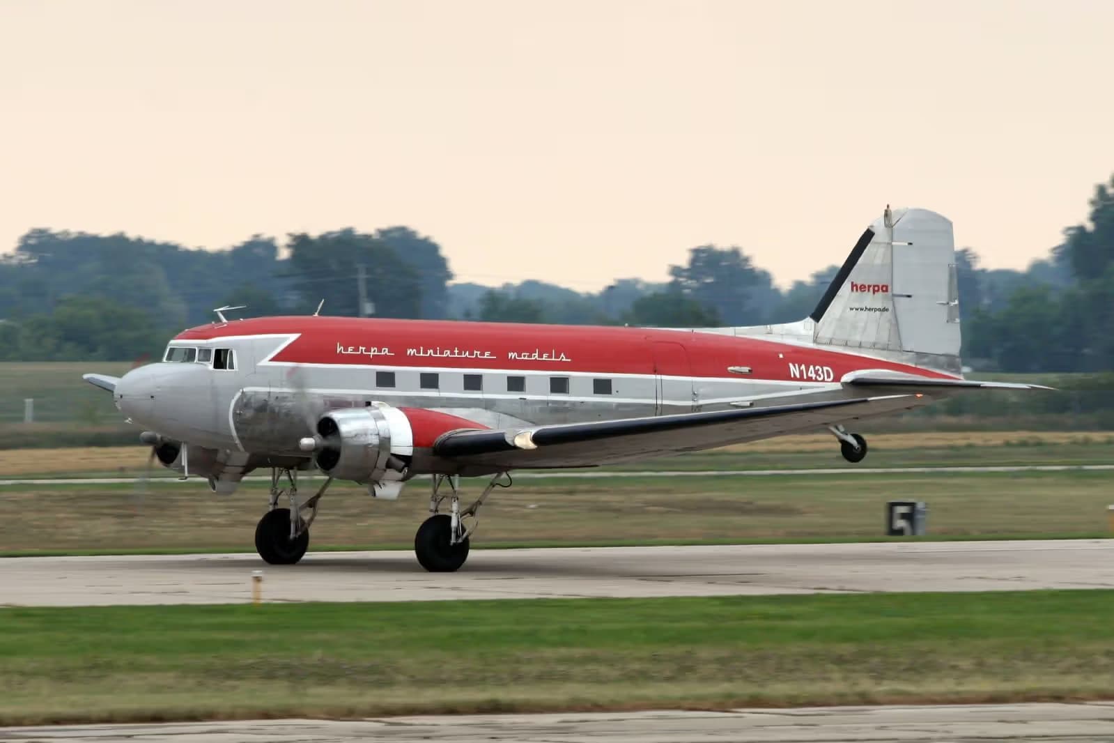 N143D — Douglas
