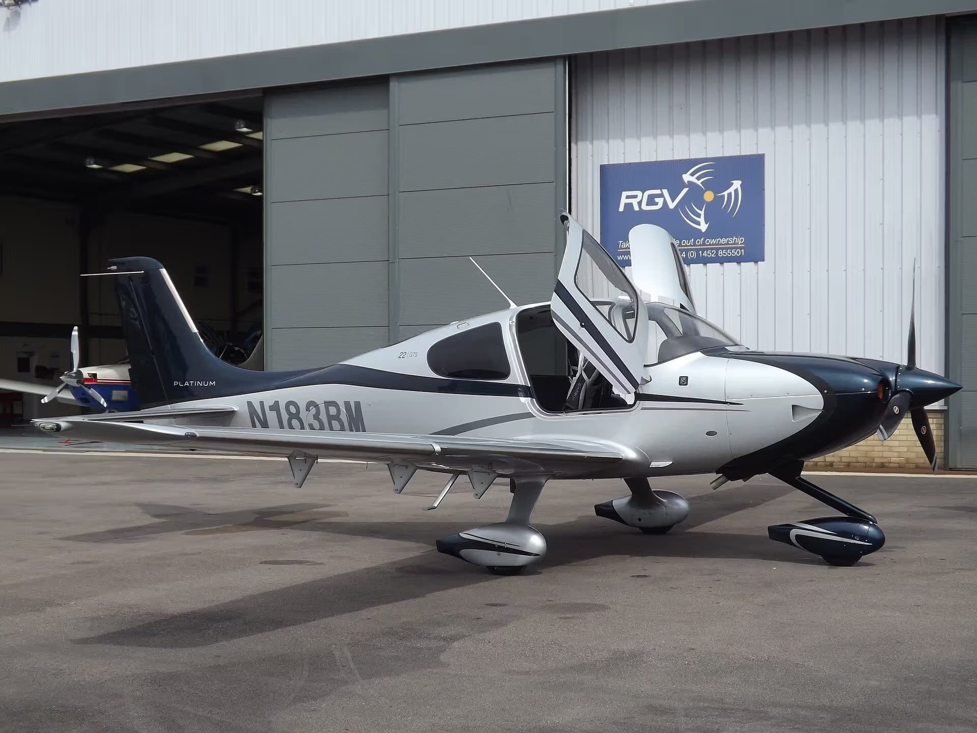 N183BM — Cirrus