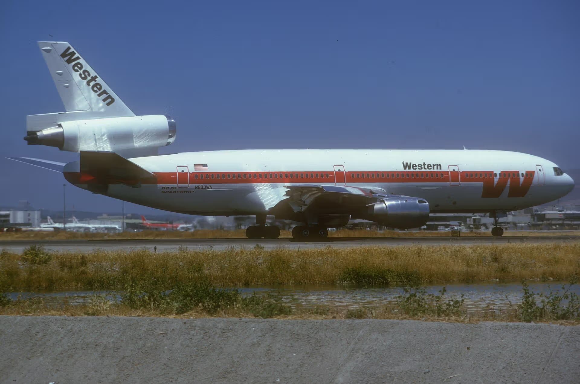 N903WA — Douglas