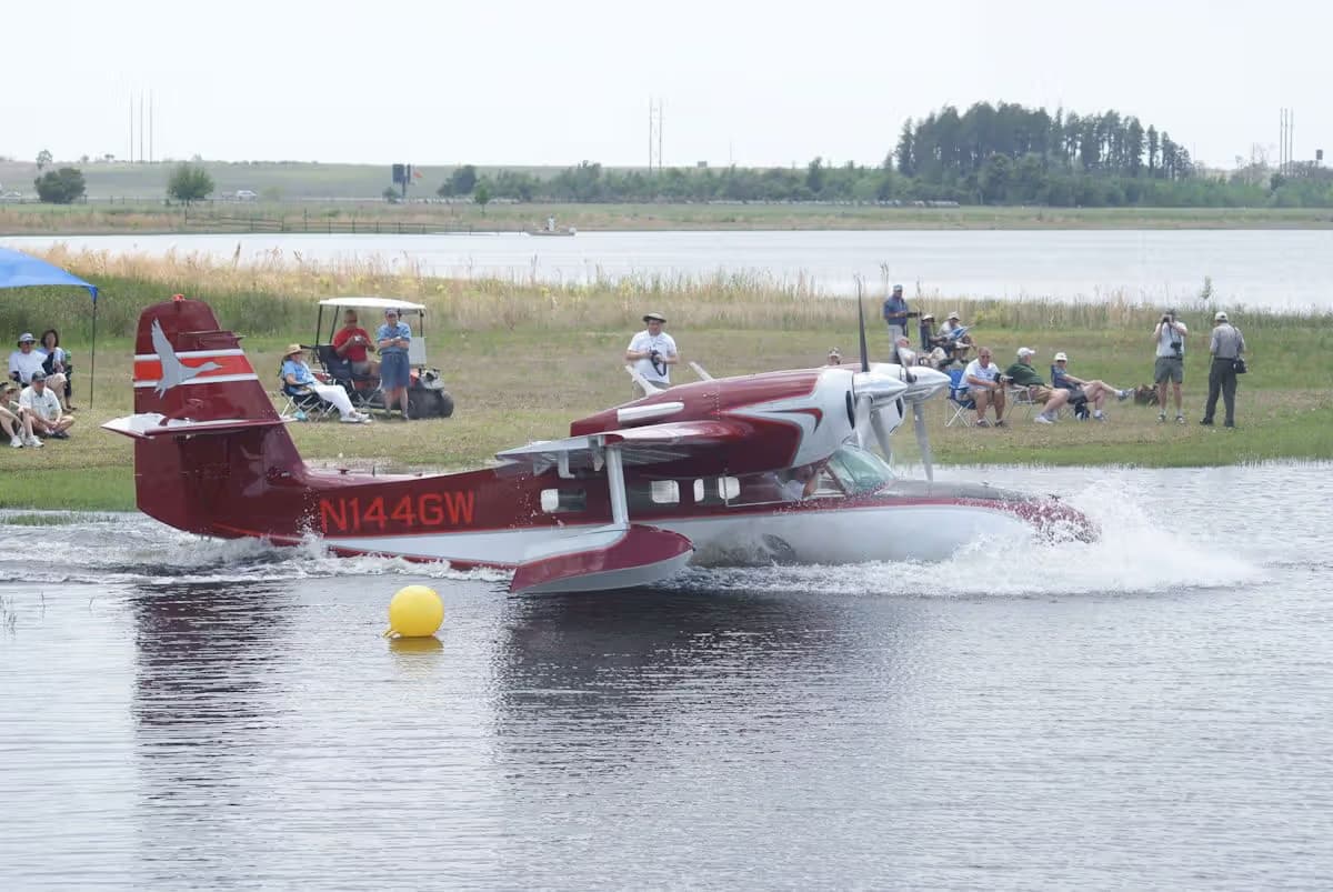 N144GW — Twin-engine aircraft