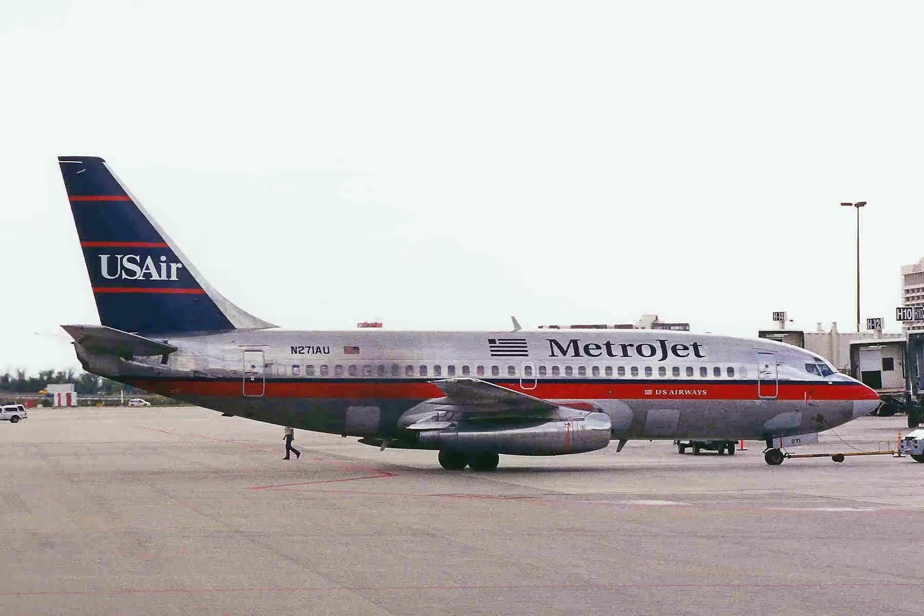 N271AU — Boeing