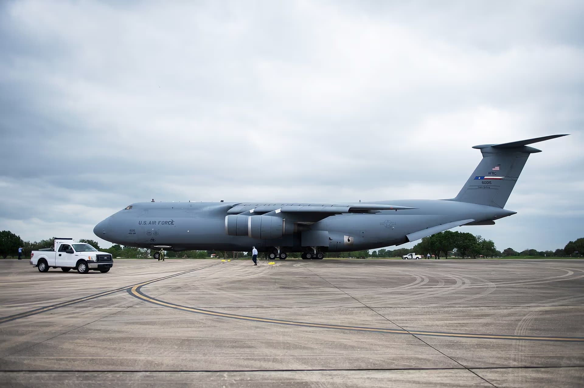 Unidentified — Aircraft