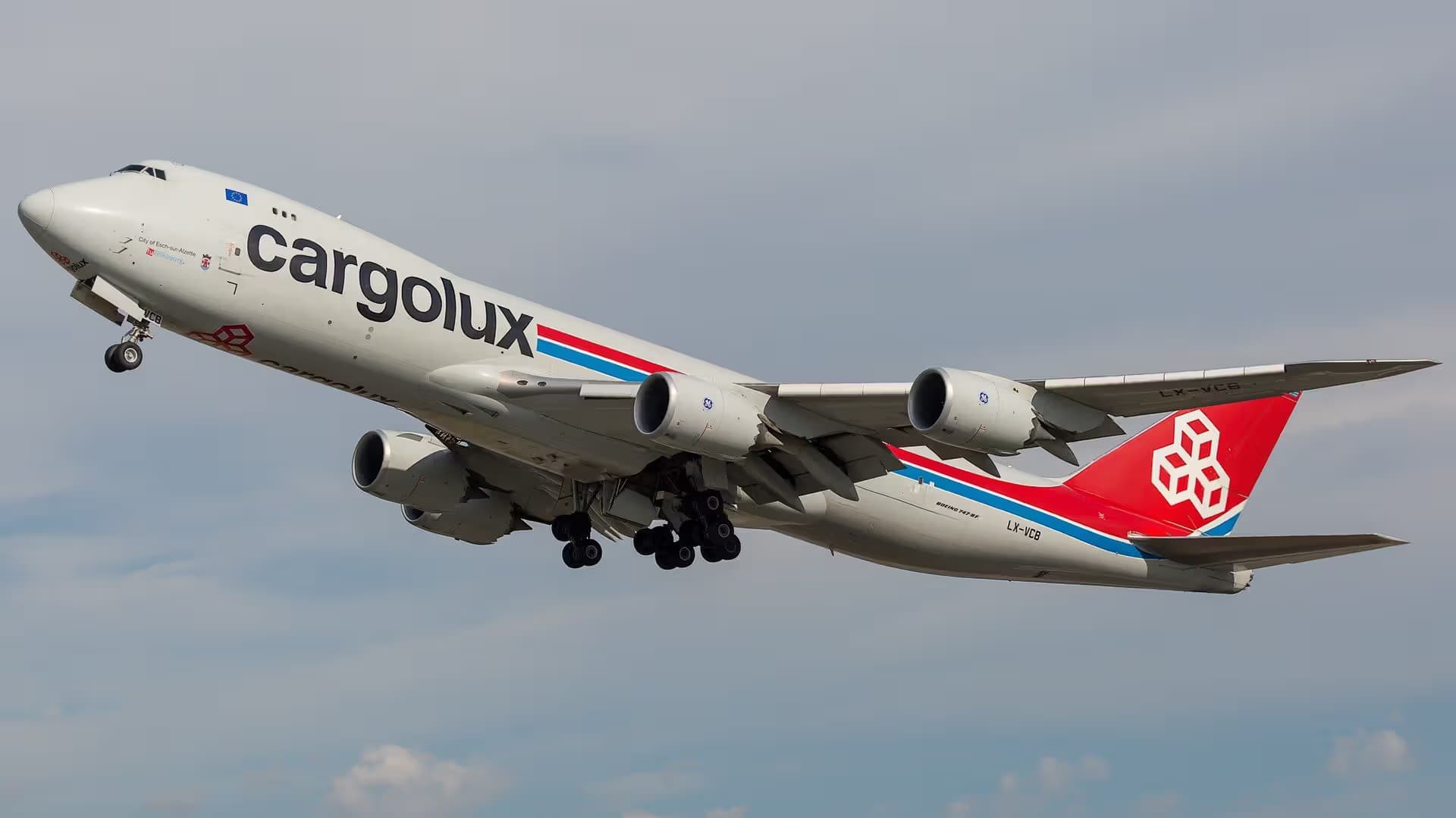 Unidentified — Boeing