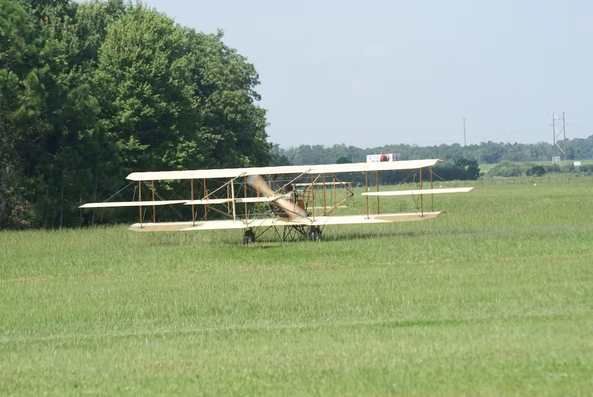 Unidentified — Aircraft