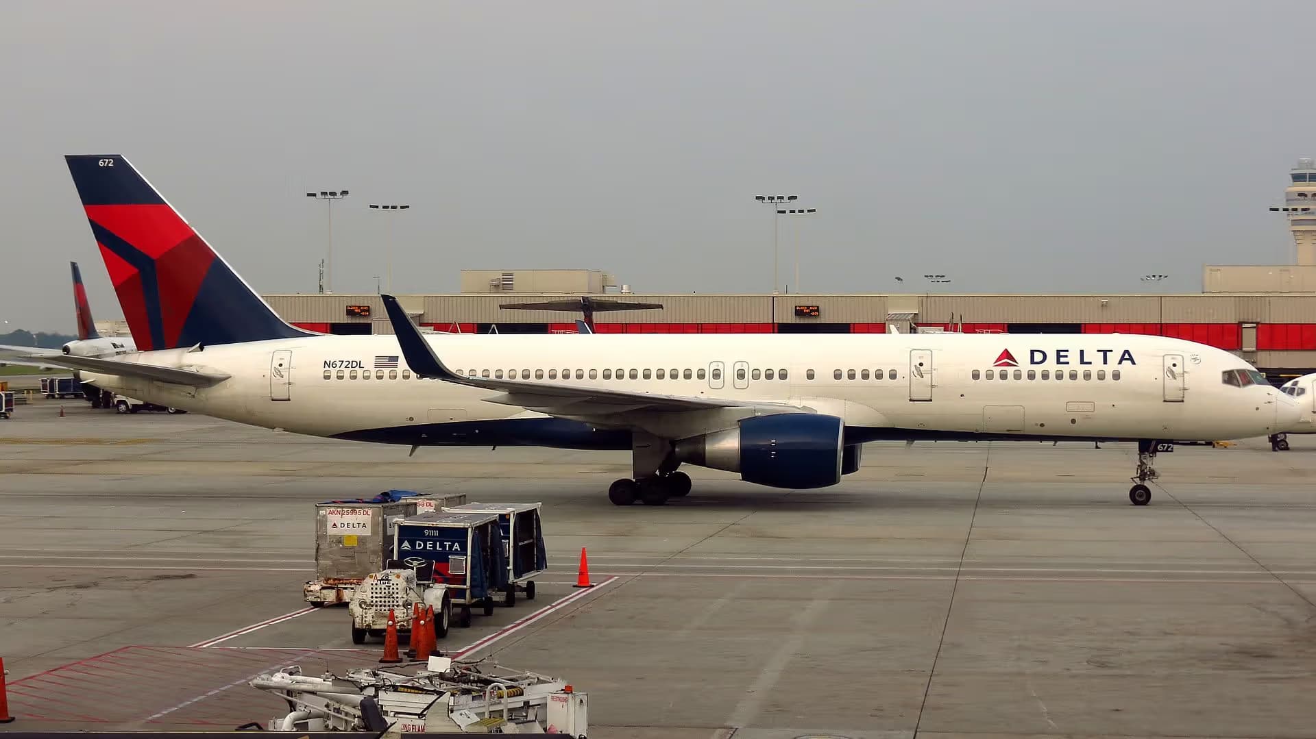 N672DL — Boeing
