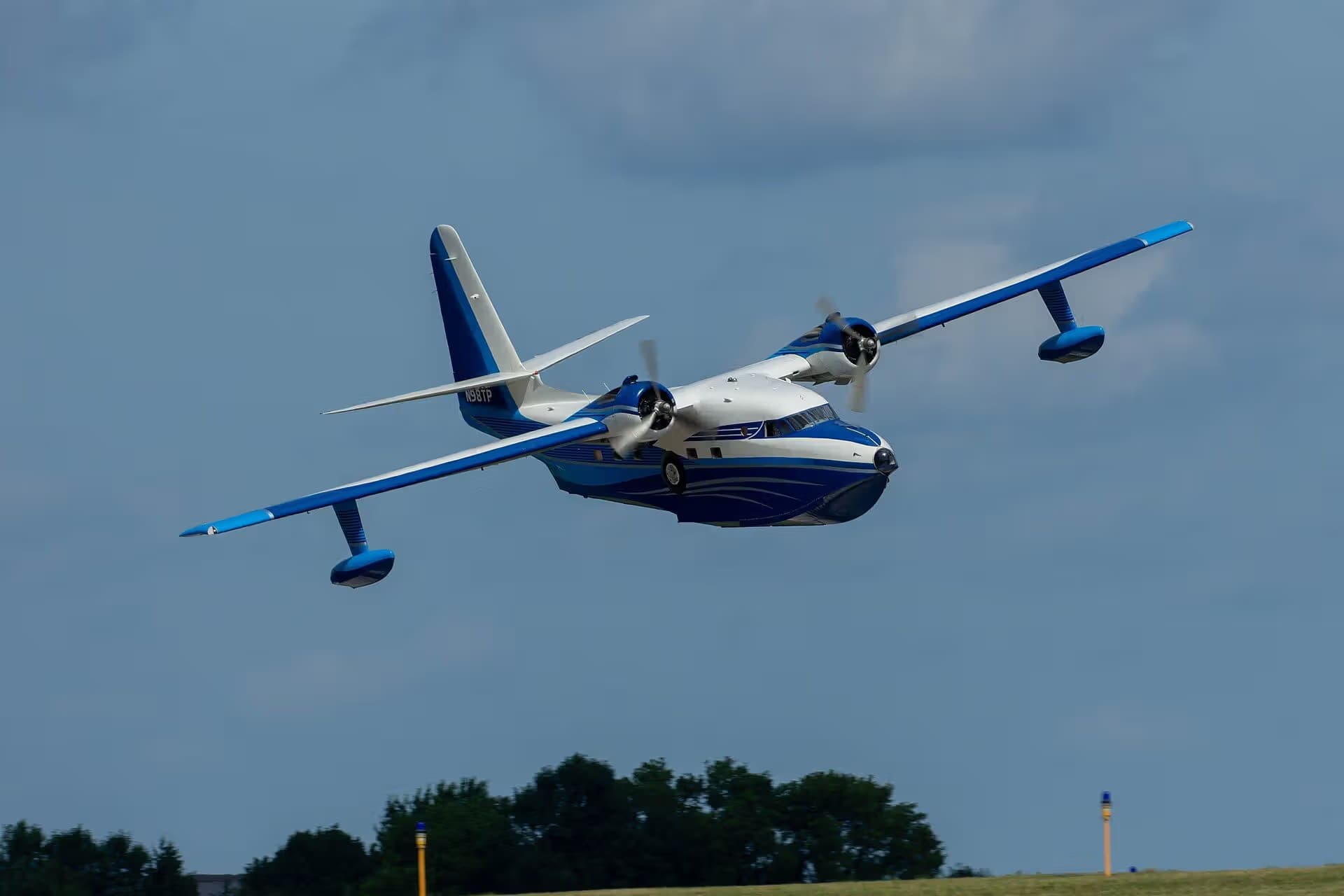 N98TP — Twin-engine aircraft