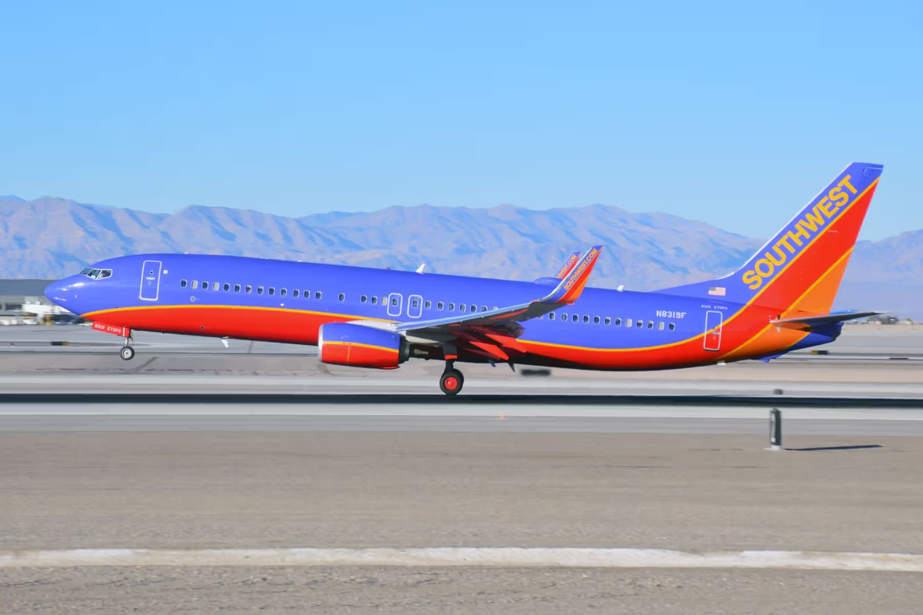N8319F — Boeing