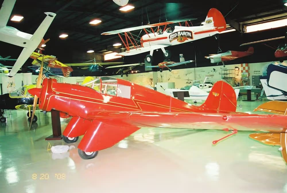 Unidentified — Single-engine aircraft