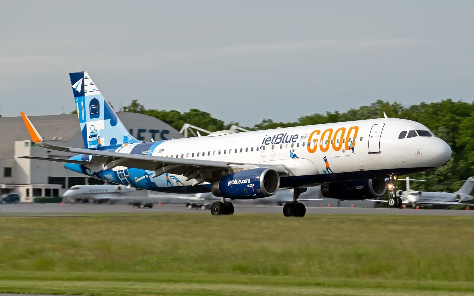 N809JB — Airbus