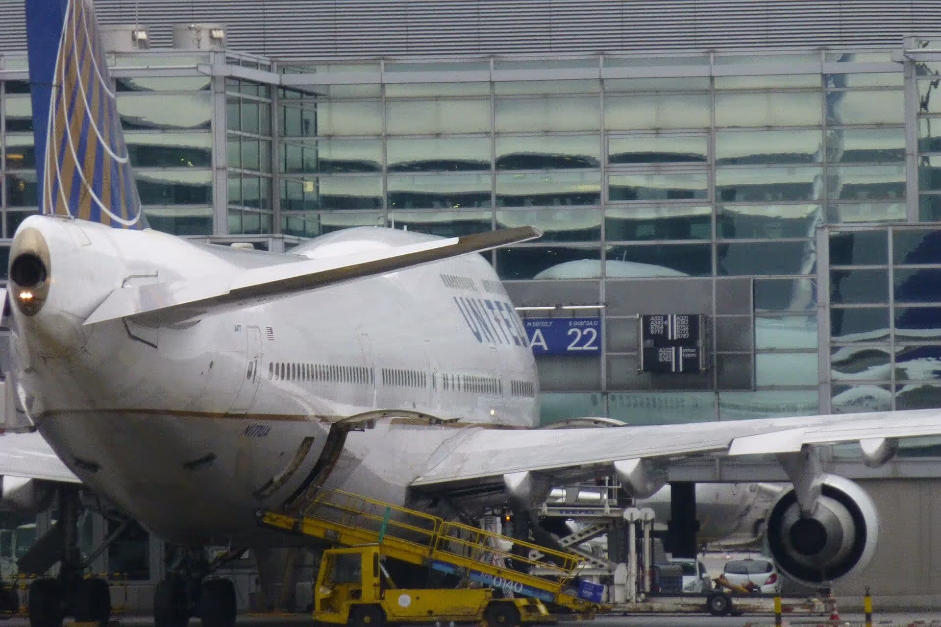 N177UA — Boeing