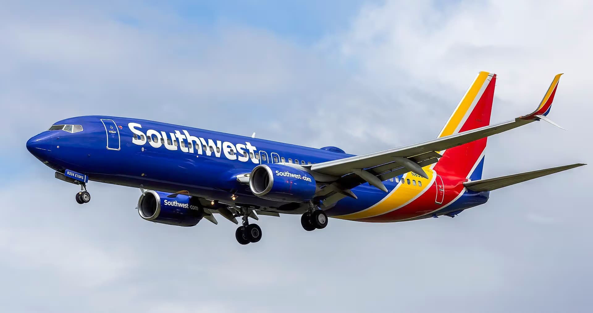 N8324A — Boeing