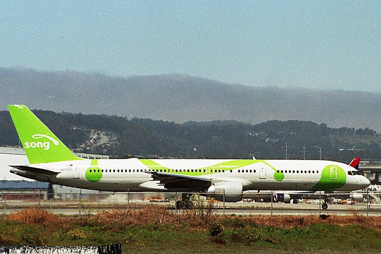 N699DL — Boeing