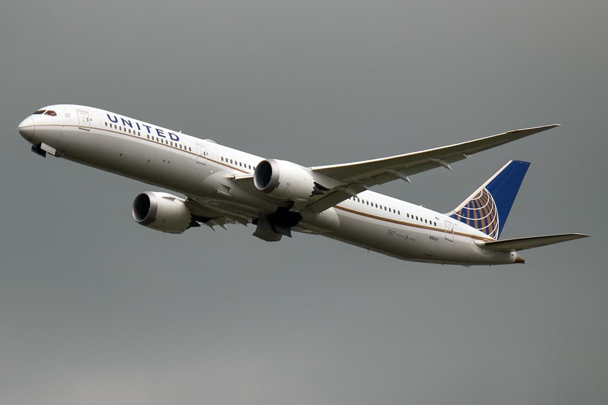 N91007 — Twin-engine aircraft