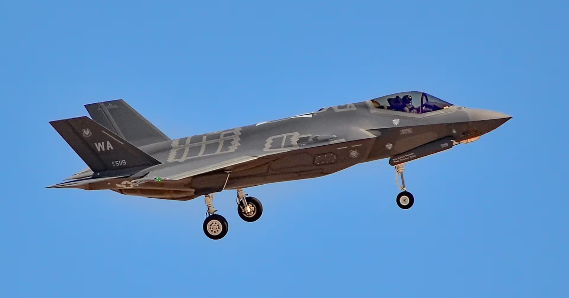 Unidentified — Aircraft