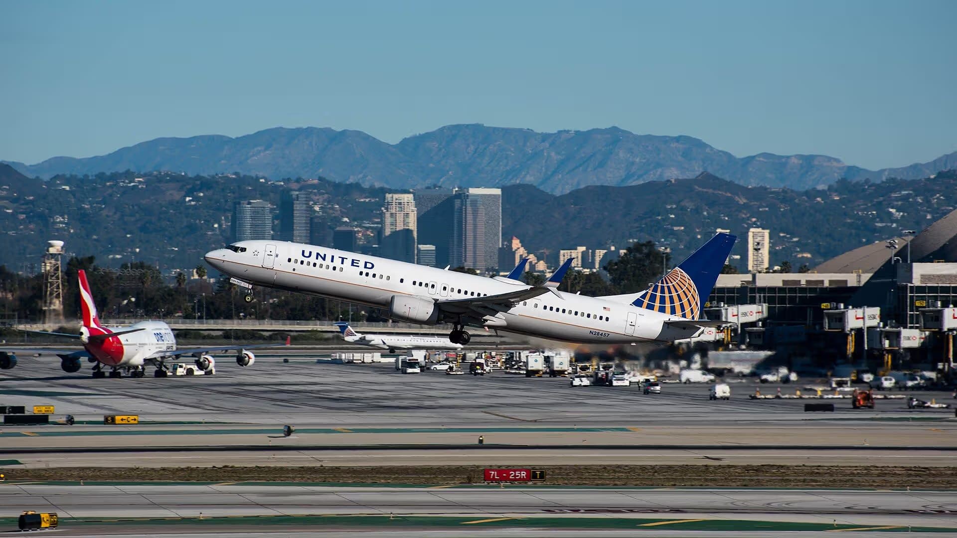 N28457 — Boeing