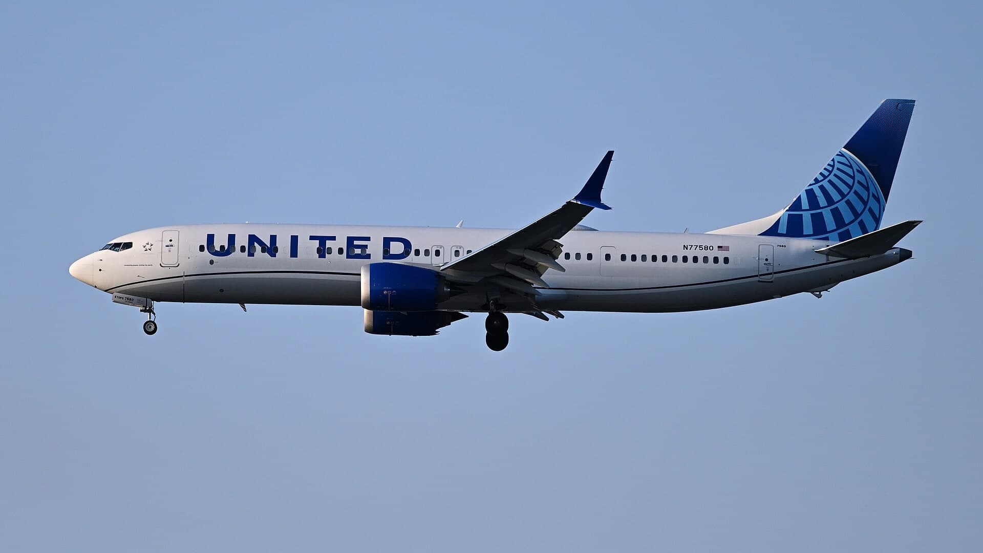 N77580 — Boeing