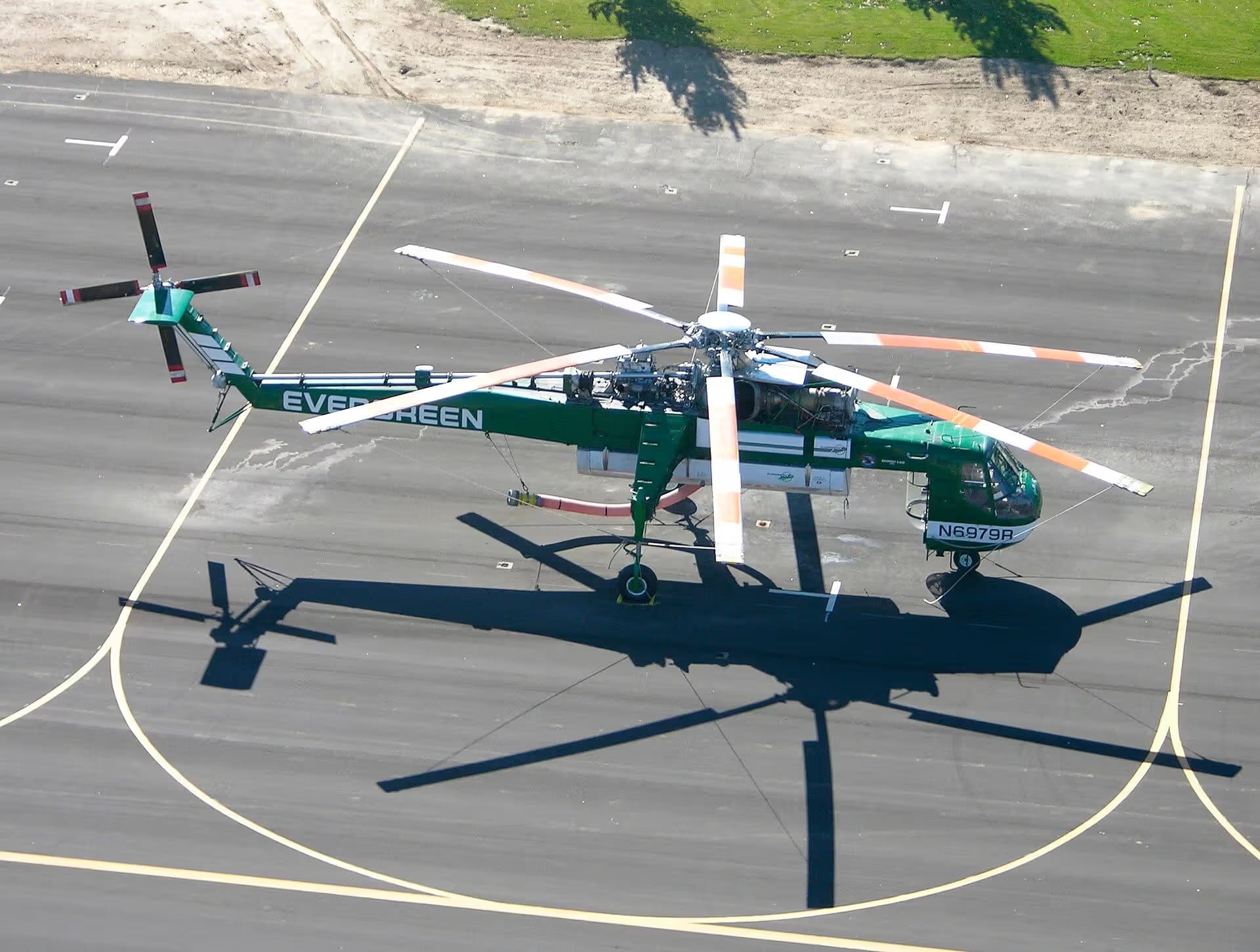N6979R — Helicopter