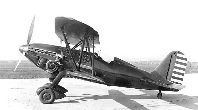 Unidentified — Single-engine aircraft