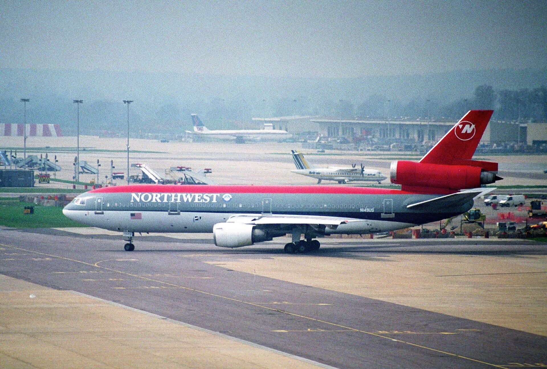 N149US — Douglas