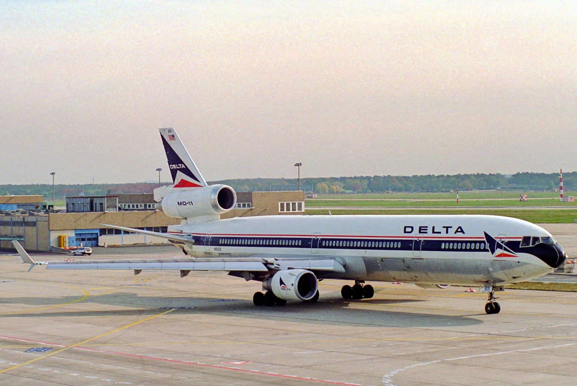 N801DE — Aircraft