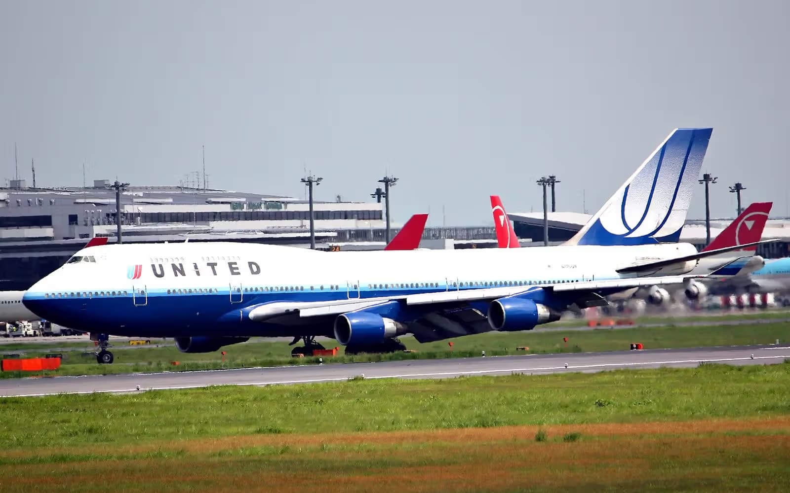 N175UA — Boeing