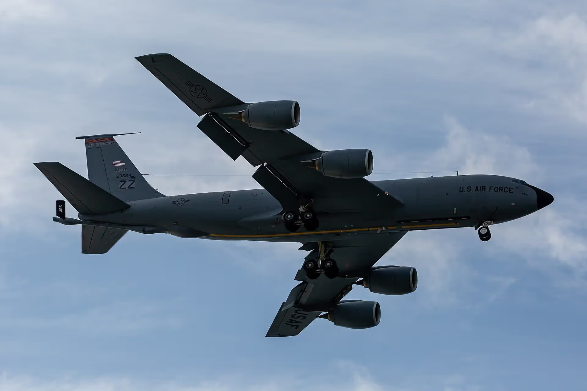 Unidentified — Boeing