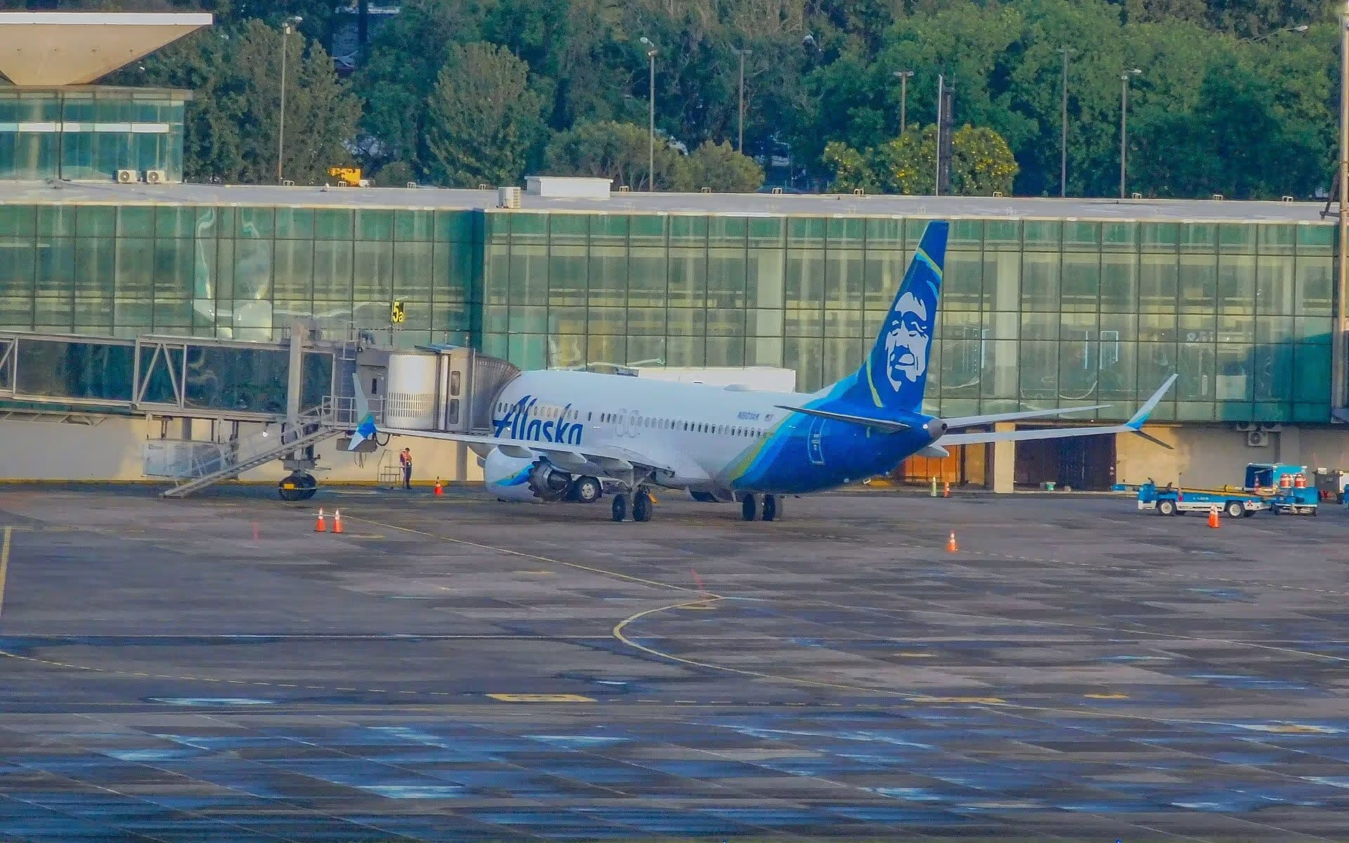 N801AK — Boeing at La Aurora International Airport