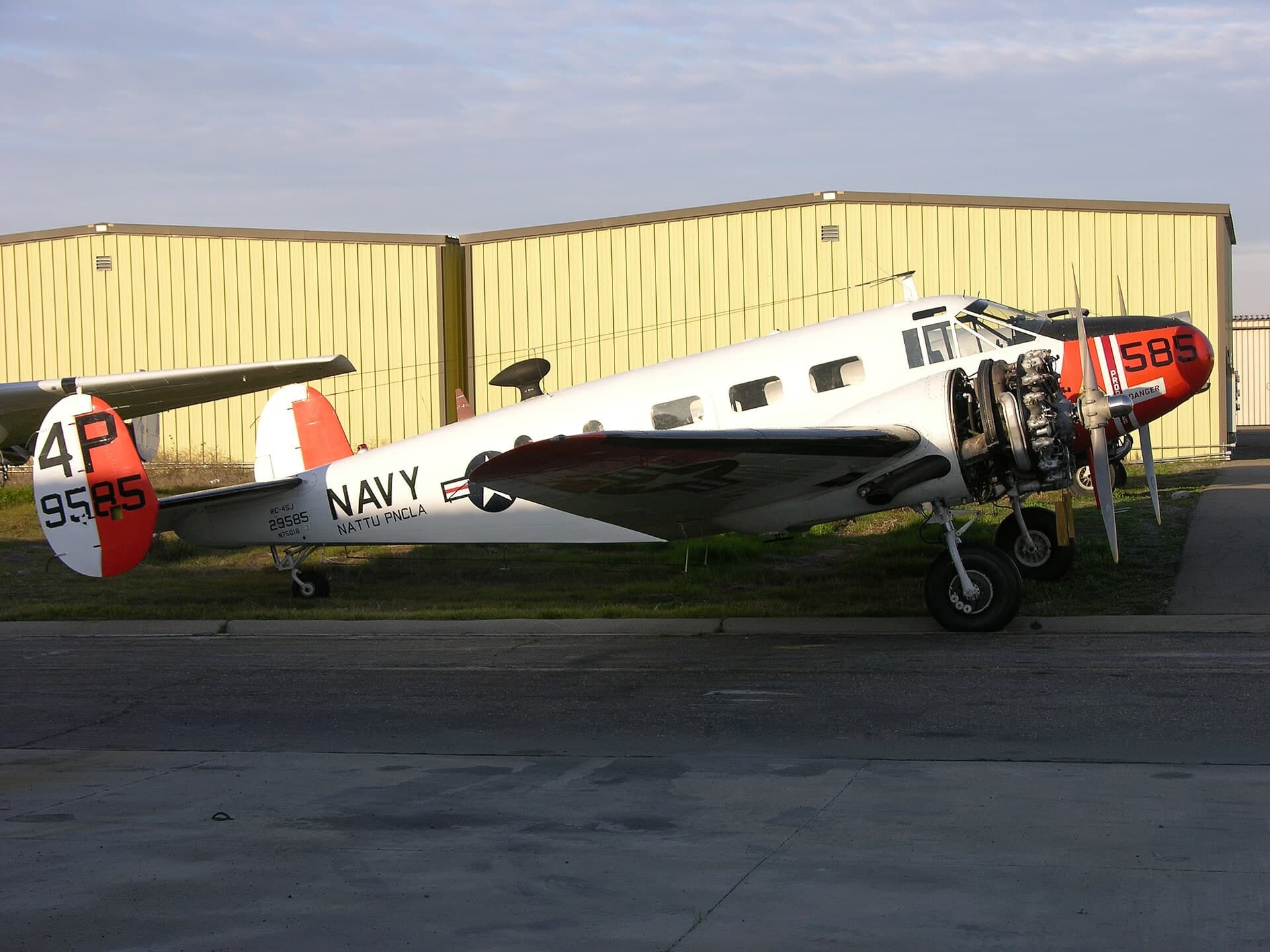 N75018 — Twin-engine aircraft