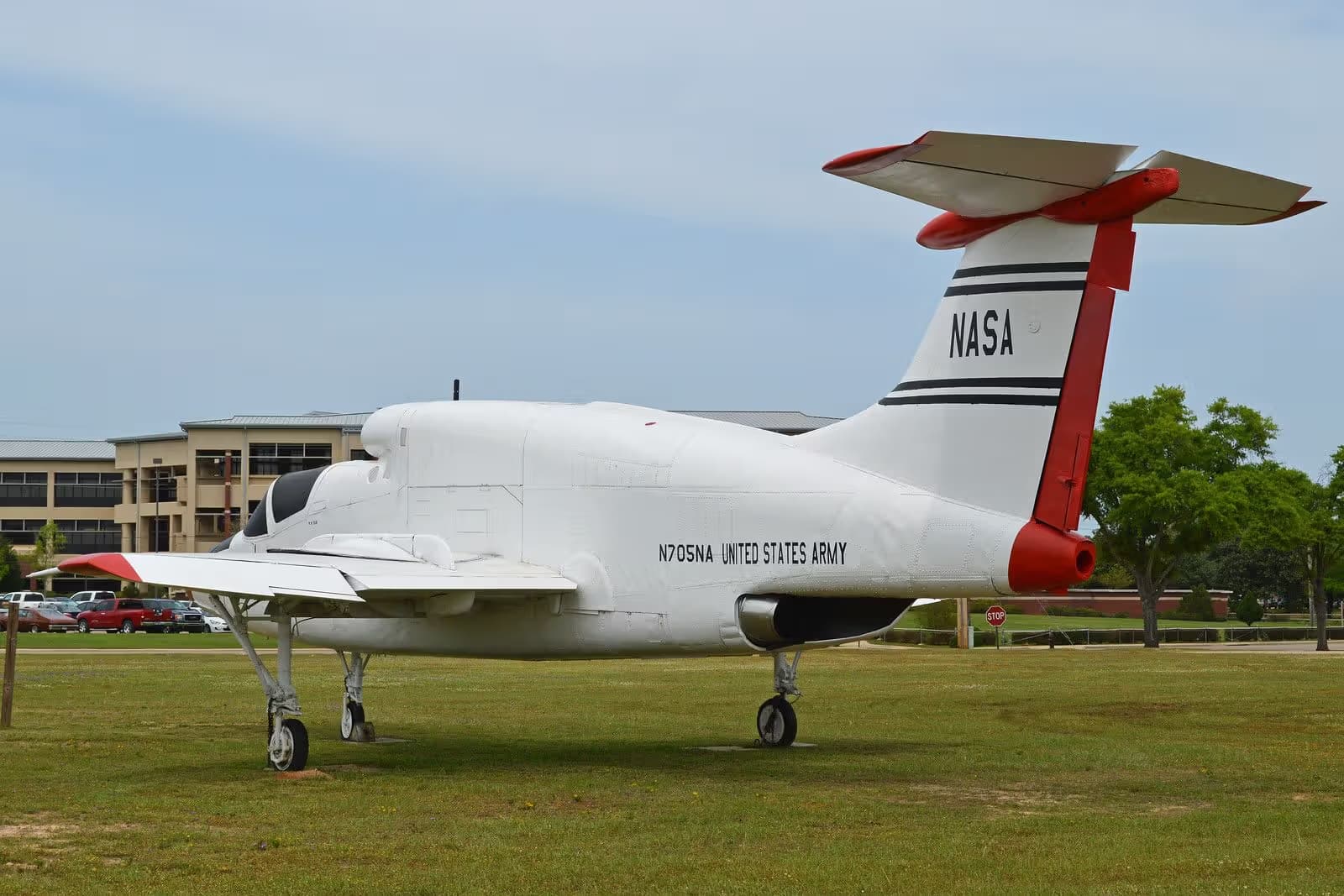 N705NA — Aircraft