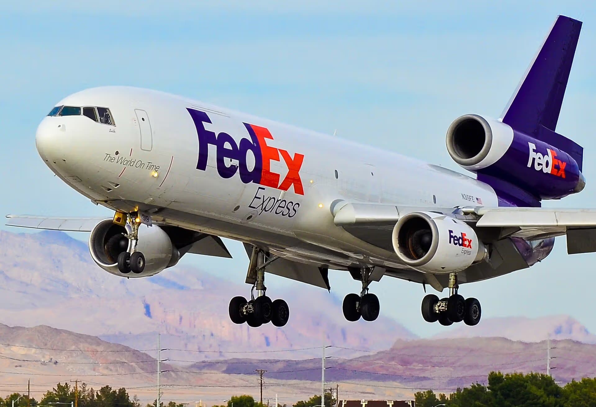 N319FE — Douglas