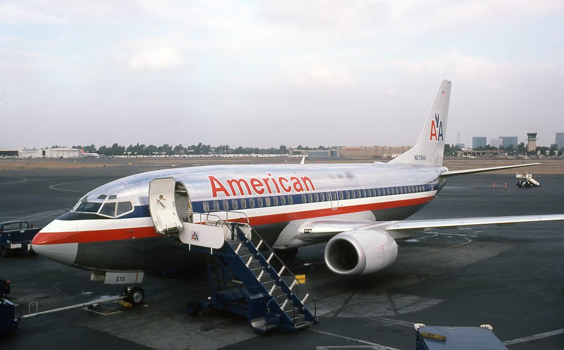 N679AA — Boeing