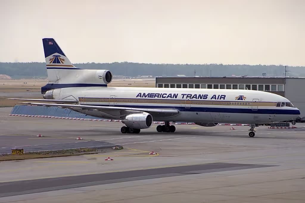 N192AT — Lockheed